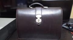 DAKS LONDON　牛革カバンのサムネイル