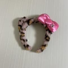 キティちゃんヒョウ柄カチューシャのサムネイル