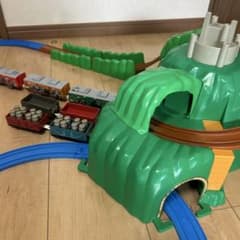 プラレール　どきどきマウンテン　トーマス