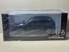 トヨタ 新型カローラクロス マッシブグレー カラーサンプルミニカー 色