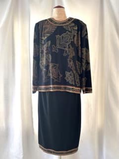 美品 レオナール ウールシルク セットアップ ペイズリー 花柄 黒 金 LLのサムネイル