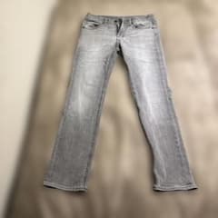 GU JEANS ライトグレー ストレートデニムのサムネイル