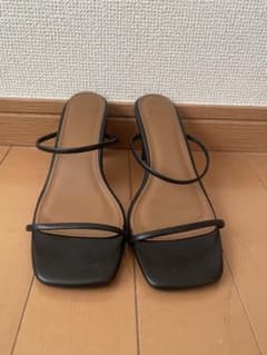 AKTE ストラップサンダル ブラック　美品のサムネイル