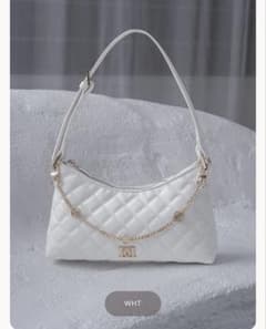 Darich キルティングチェーンハンドミニバッグ White - メルカリ