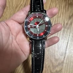 レッド ブラック アナログ デジタル 時計のサムネイル