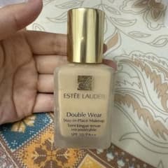ESTEE LAUDER Double Wear 2C0 COOL VANILLのサムネイル