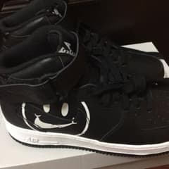 レア！【新品】ナイキ NIKE スニーカー エアフォース1 スマイル シューズのサムネイル