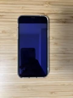 iPhone Xs Silver 64 GB SIMロック解除済みのサムネイル