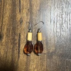 ウッド＆アンバー調ビーズ フックピアスのサムネイル