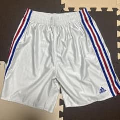 adidas ホワイト ハーフパンツ Mのサムネイル