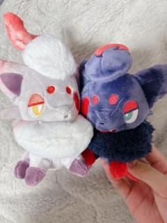 にたものどうし 磁石でくっつくペアマスコット ゾロア ヒスイゾロアのサムネイル