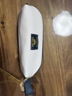 ピカチュウ　ペンケース　カレッジロゴのサムネイル