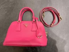 PRADA プラダ　ミニショルダーバッグのサムネイル
