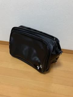 UNDERARMER 2wayエナメルバッグのサムネイル