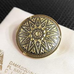 美品 スペイン伝統工芸 ダマスキナード ブローチ 金象嵌 トレド製 幾何