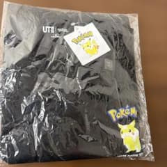 UNIQLO UT ポケモン ピカチュウ Tシャツ ブラック XLのサムネイル