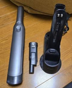 Shark WV251J ハンディクリーナー バッテリー2本付♪のサムネイル