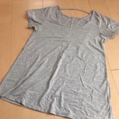 デザインTシャツ　グレーのサムネイル