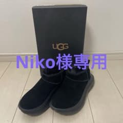 UGG M CA805 V2 ULTRA MINI ブラック 23㎝のサムネイル