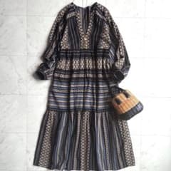 美品 ジャーナルスタンダード 洗える エンブロイダリー ロングワンピース 黒 青 美品 ジャーナルスタンダード 洗える エンブロイダリー ロング