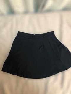 H&M ブラック フレア ミニスカート バックジップ Lサイズ ストレッチのサムネイル