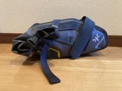 ☆APIDURA☆ロードバイク　サドルバッグのサムネイル