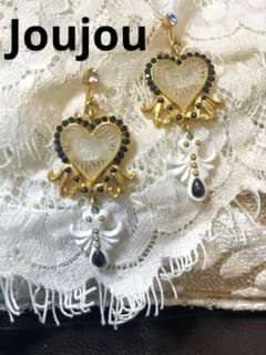 クリアエンジェルハート　モノトーン✖️ゴールドイヤリング