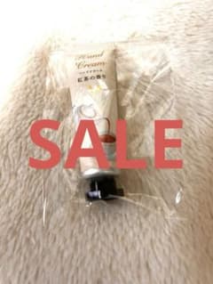 ✨新品未使用✨ハンドクリーム 紅茶の香りのサムネイル