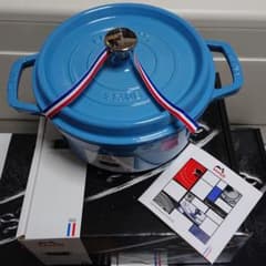 【まやや様専用】ストウブ ココットラウンド 22cm サックスブルーのサムネイル