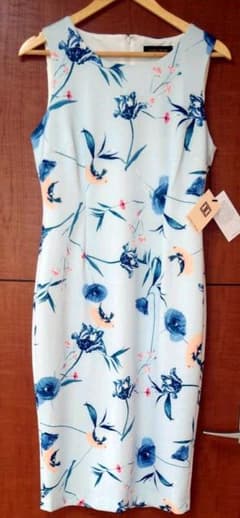 nekomamaさん専用⭐花柄ワンピース⭐のサムネイル