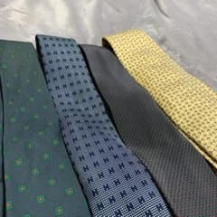 高級ブランド　本物　4本まとめ売り！のサムネイル