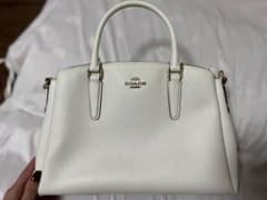 最終値下げ！coach コーチ　ホワイトバッグのサムネイル