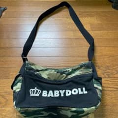 専用！BABY DOLL 迷彩ショルダーバックのサムネイル