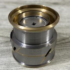 【美品】 ダイワ 20ルヒアス LT2000S 純正スプールのサムネイル