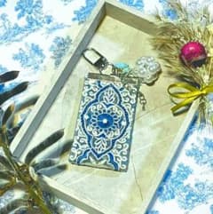 刺繍リボン バッグチャームのサムネイル