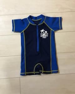 ラッシュガードのサムネイル