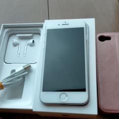 iPhone 7 Silver 32 simフリーのサムネイル