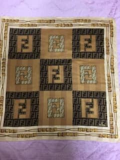 FENDI 大判ハンカチのサムネイル