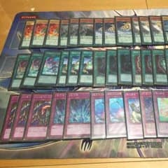 遊戯王 スリーブ付き クリフォートデッキのサムネイル