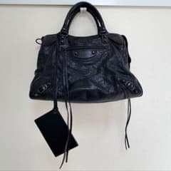 【一時値下げ】美品　バレンシアガ シティバッグ ブラック ショルダーストラップ付のサムネイル