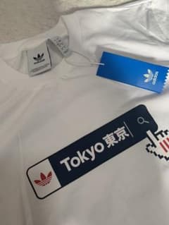 新しいアディダスTシャツのサムネイル