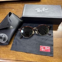 Ray-Ban サングラスのサムネイル