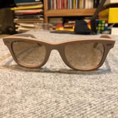 Ray Ban wayfarer サングラス ベージュのサムネイル