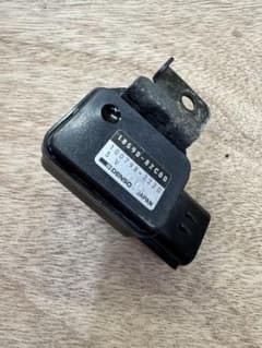 ジムニー　JA11V 純正マップセンサー　圧力センサー　中古のサムネイル
