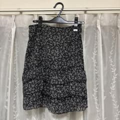 小花柄スカートのサムネイル