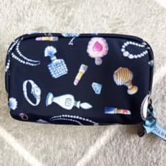 【新品】アクセーヌ×アルティザン&アーティスト コラボポーチのサムネイル
