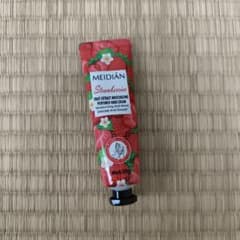 MEIDIAN Strawberries ハンドクリーム 30gのサムネイル