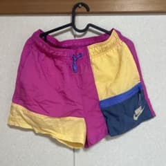 Nike マルチカラー ショートパンツのサムネイル