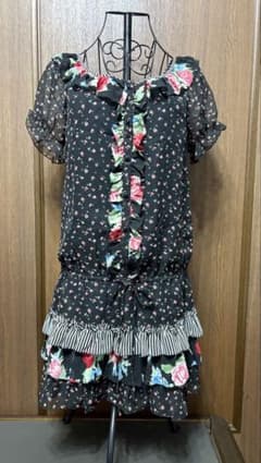 DOLLY GIRL BY ANNA SUI 花柄 ワンピース ブラック 黒のサムネイル