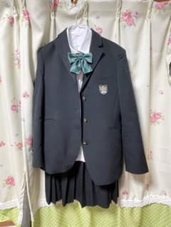 女子高校制服一式になります。本物です。のサムネイル